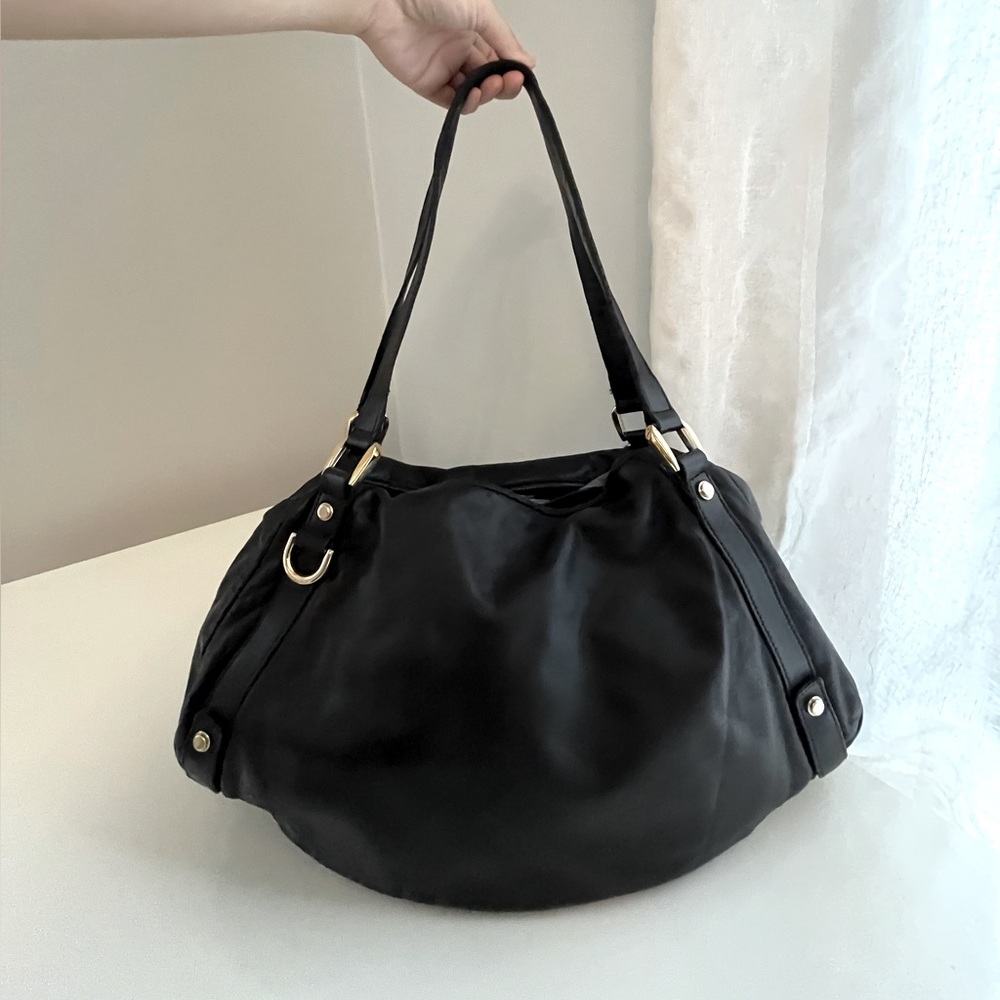 Authentic Gucci Abbey black leather shoulder bag